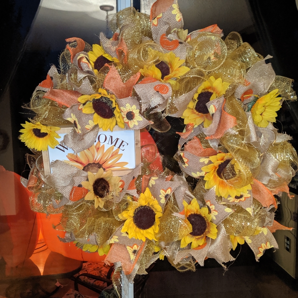 Welcome Autumn Sunflower wreath